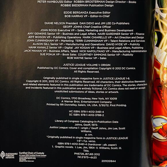 Justice League Volume 1 Origin The New 52 DC Comics 2012 Geoff Johns Comic Book - Picture 3 of 7